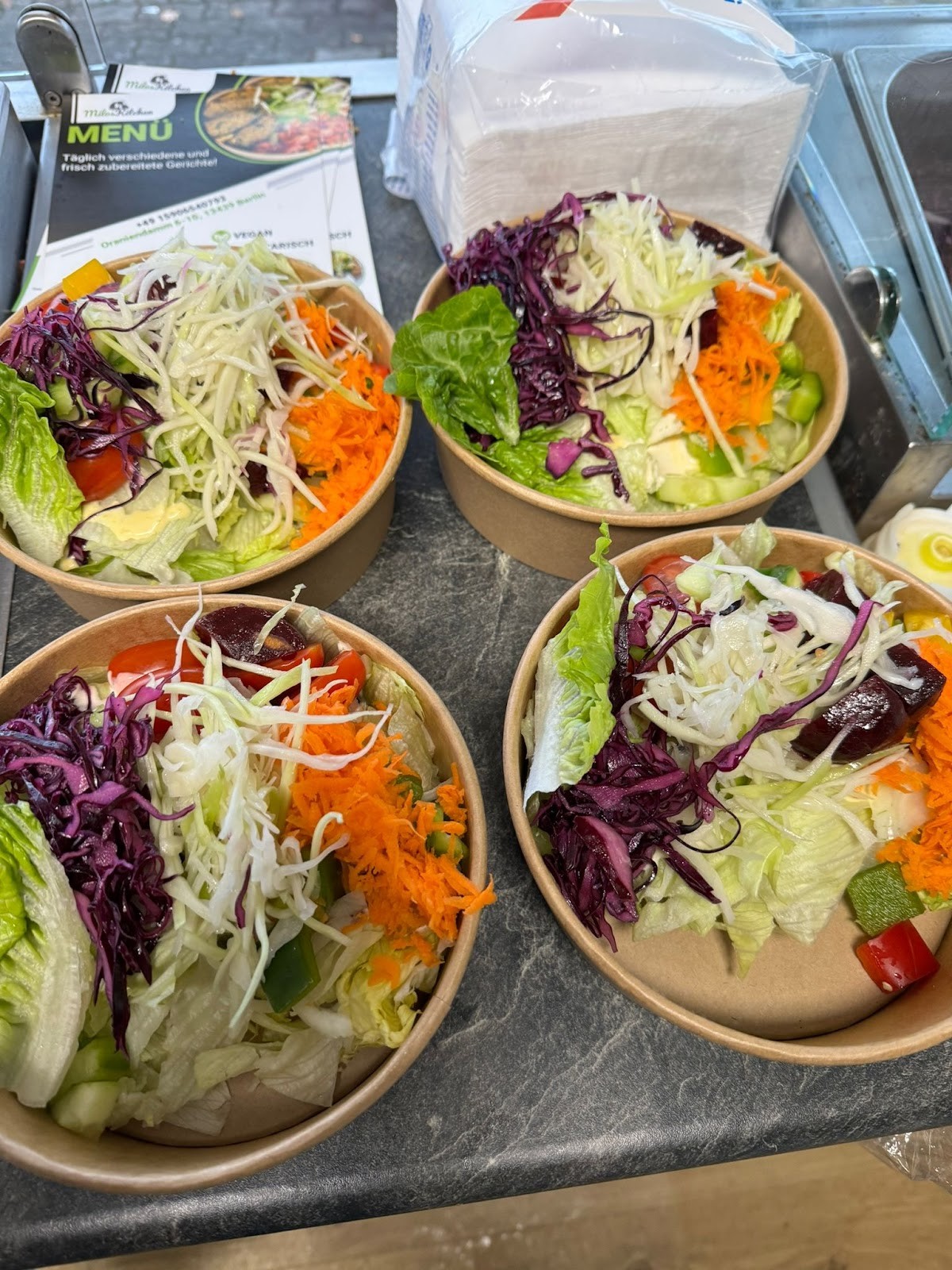 Milos Kitchen Vegan und vegetarische Speisen: food & drinks