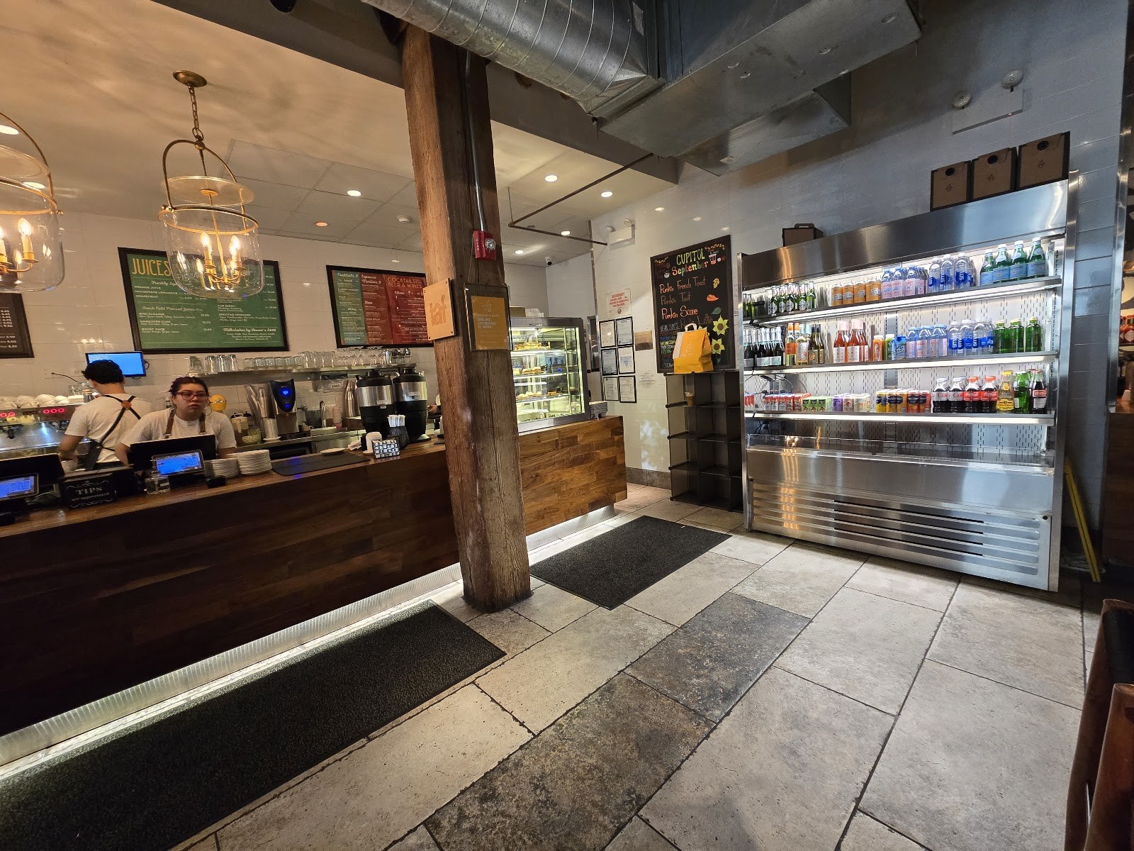 Cupitol Coffee & Eatery (Streeterville): the place