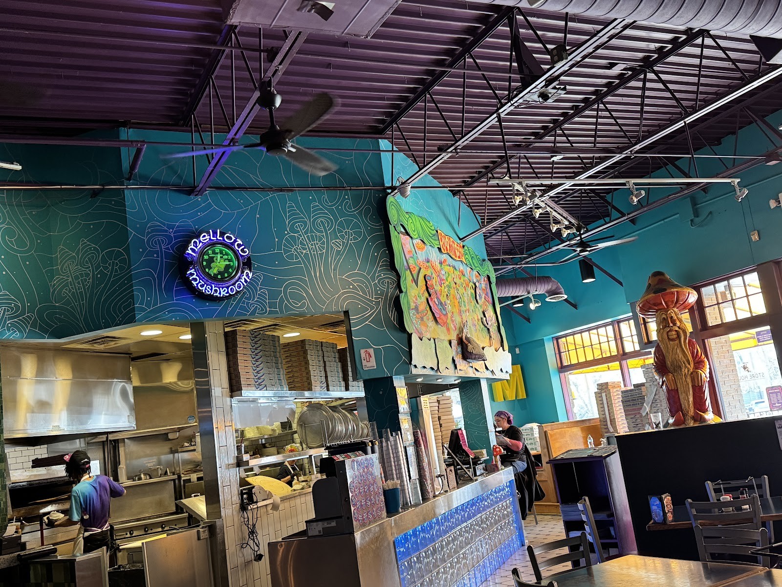 Mellow Mushroom - Monroe Dr: the place