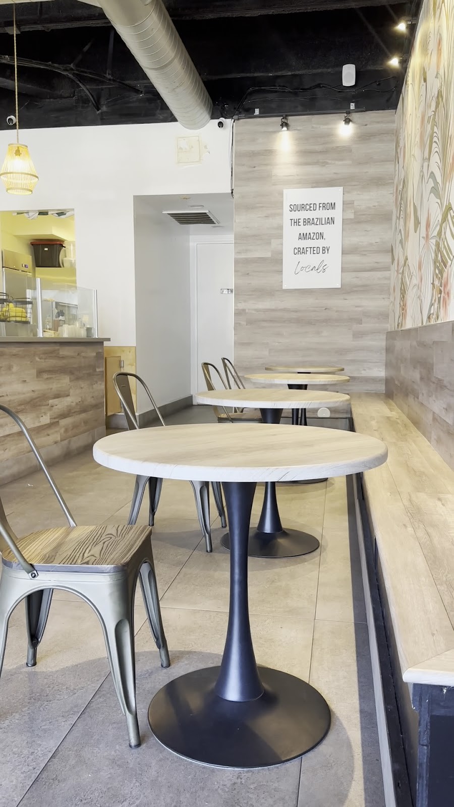 The American Açaí Cafe: the place