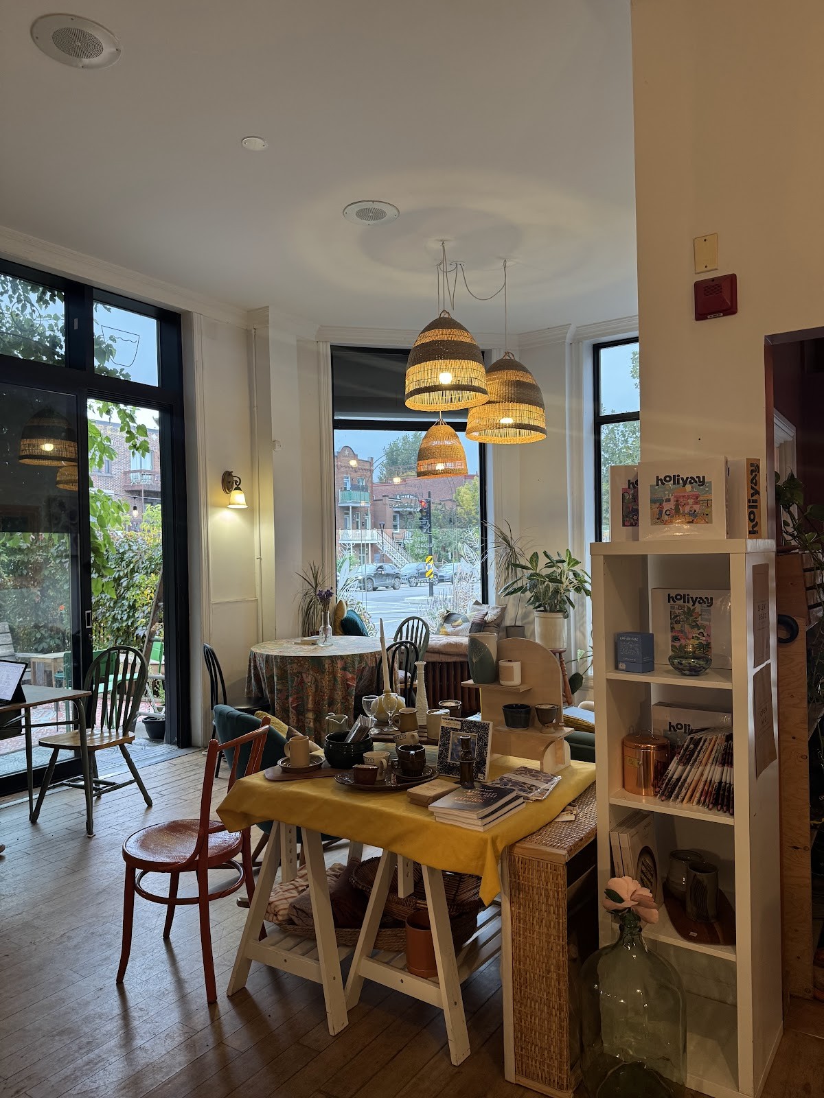 Café des Habitudes: the place