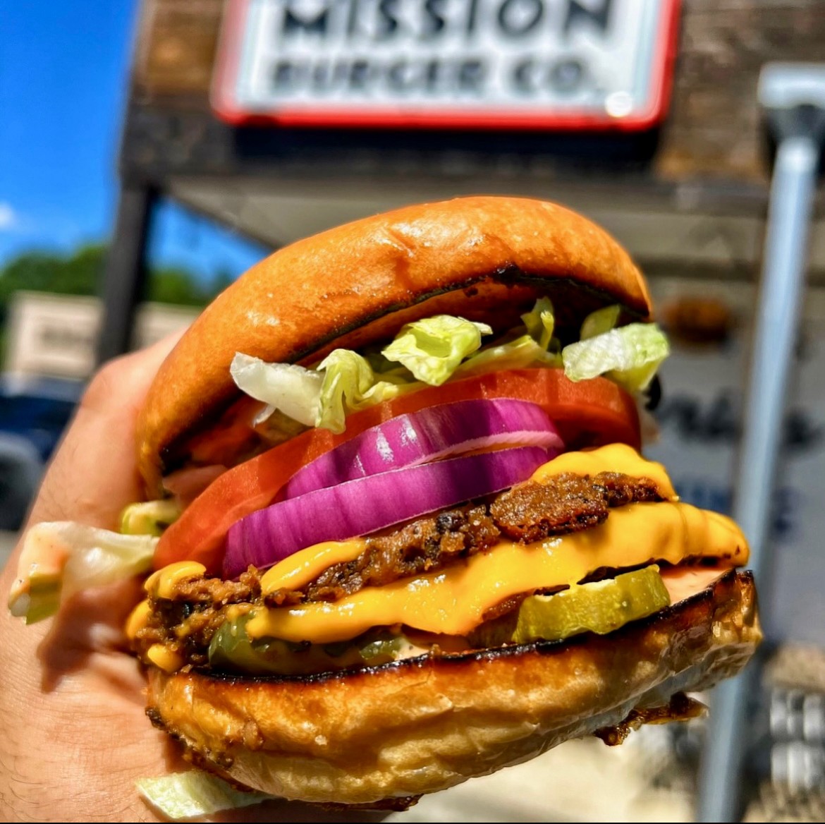 Mission Burger Co.: food & drinks