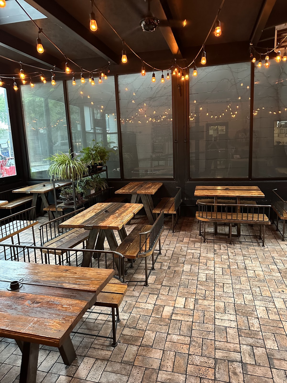 Pleasant House Pub: the place