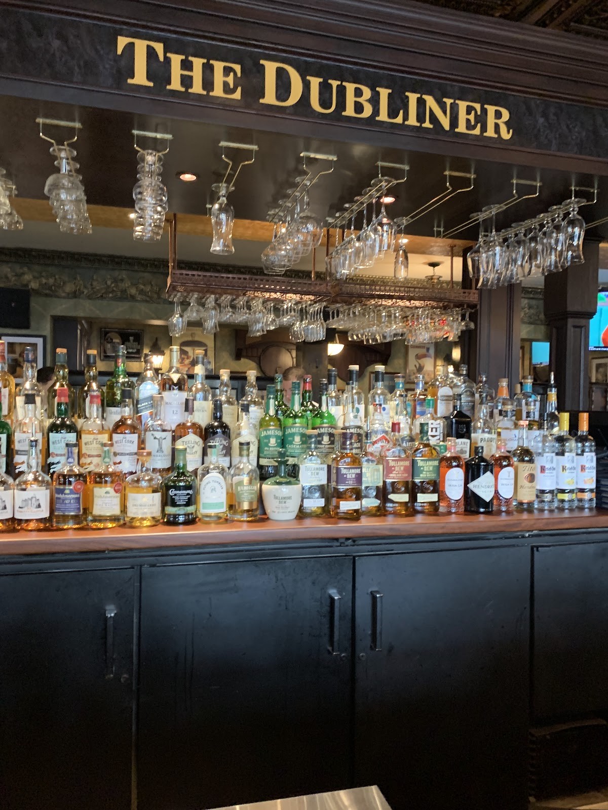 The Dubliner Irish Pub: the place