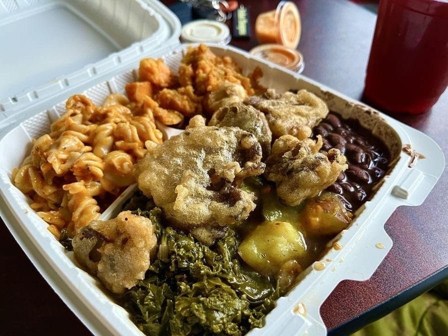Baba's Vegan Cafe: food & drinks