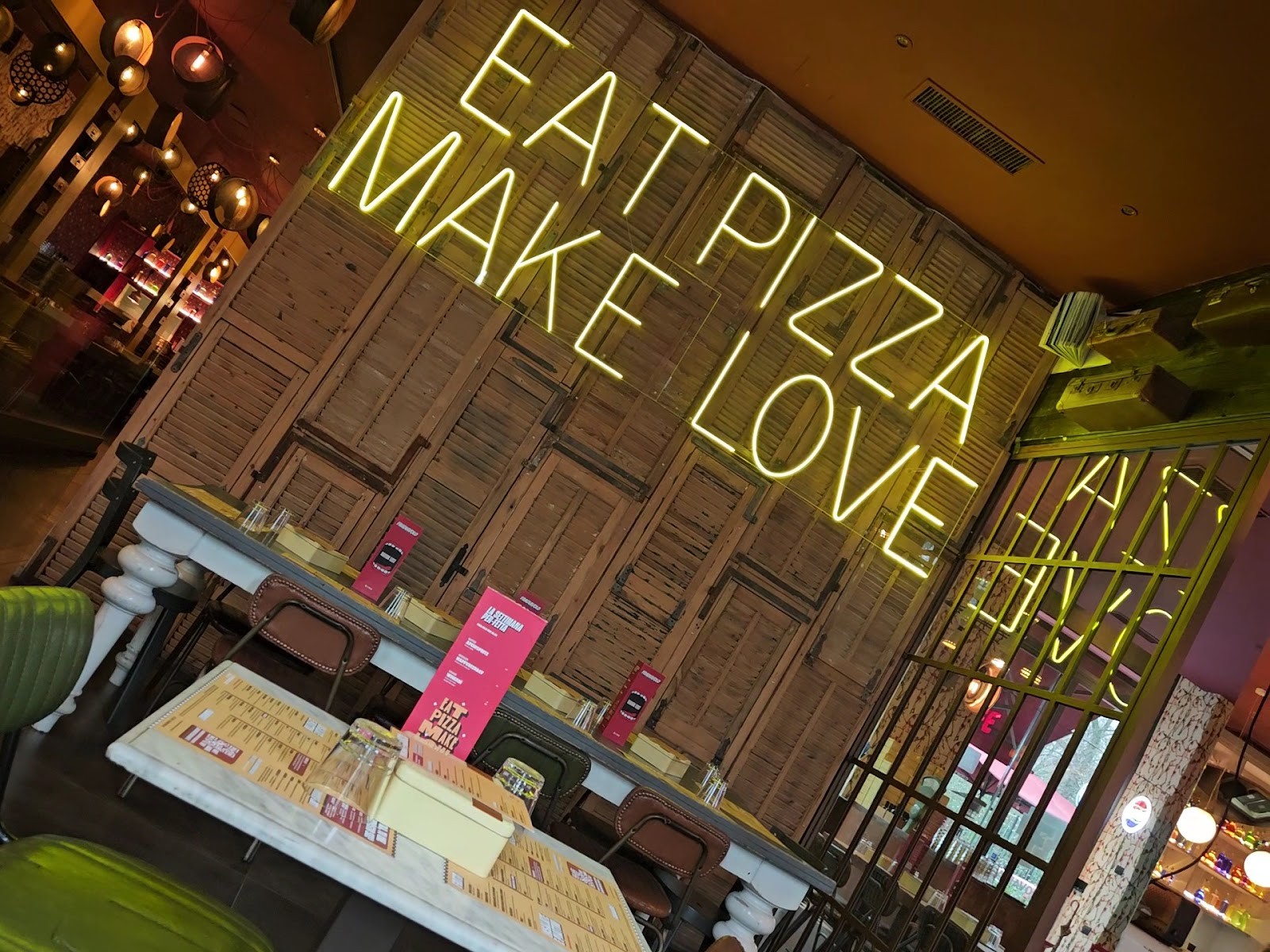 Fradiavolo Pizzeria - Milano Sempione: the place