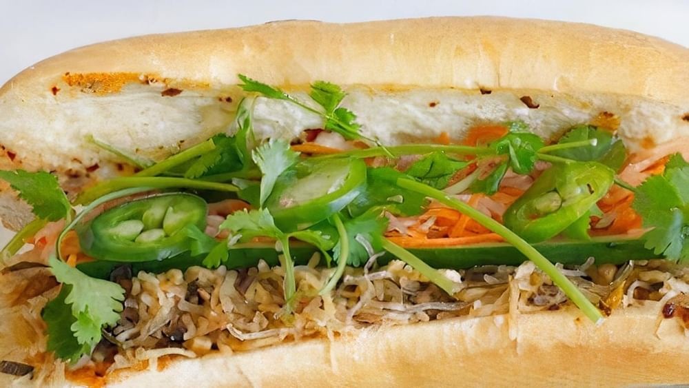 Chu Minh Tofu and Vegan Deli: food & drinks
