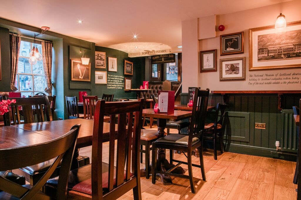 Greyfriars Bobby's Bar: the place