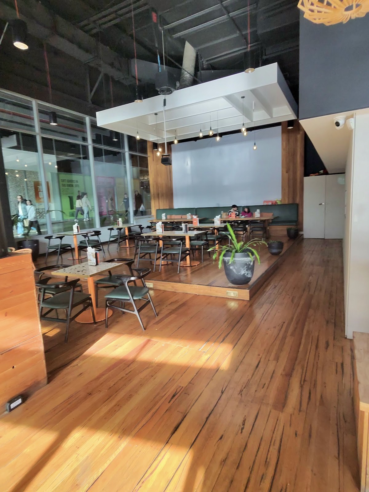 Billie's Bites & Bar: the place