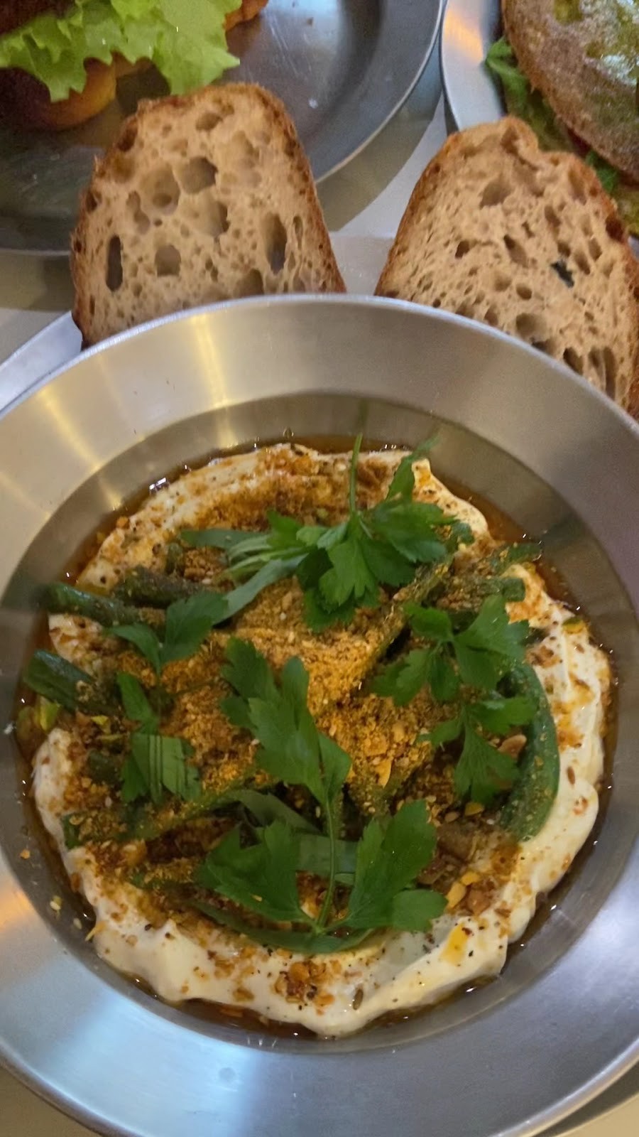 Damka cafe & bakery: food & drinks