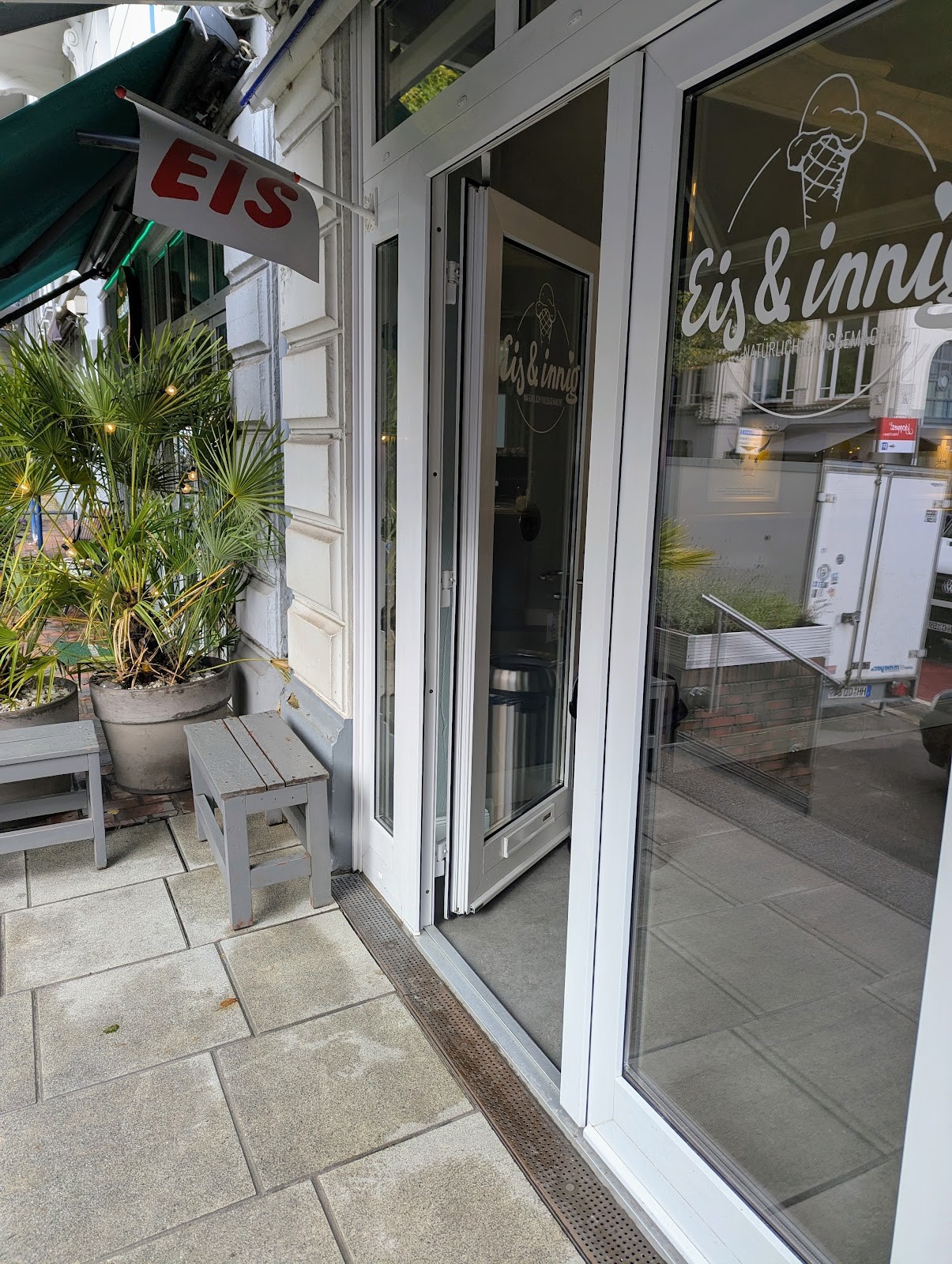 Eis & innig: the place
