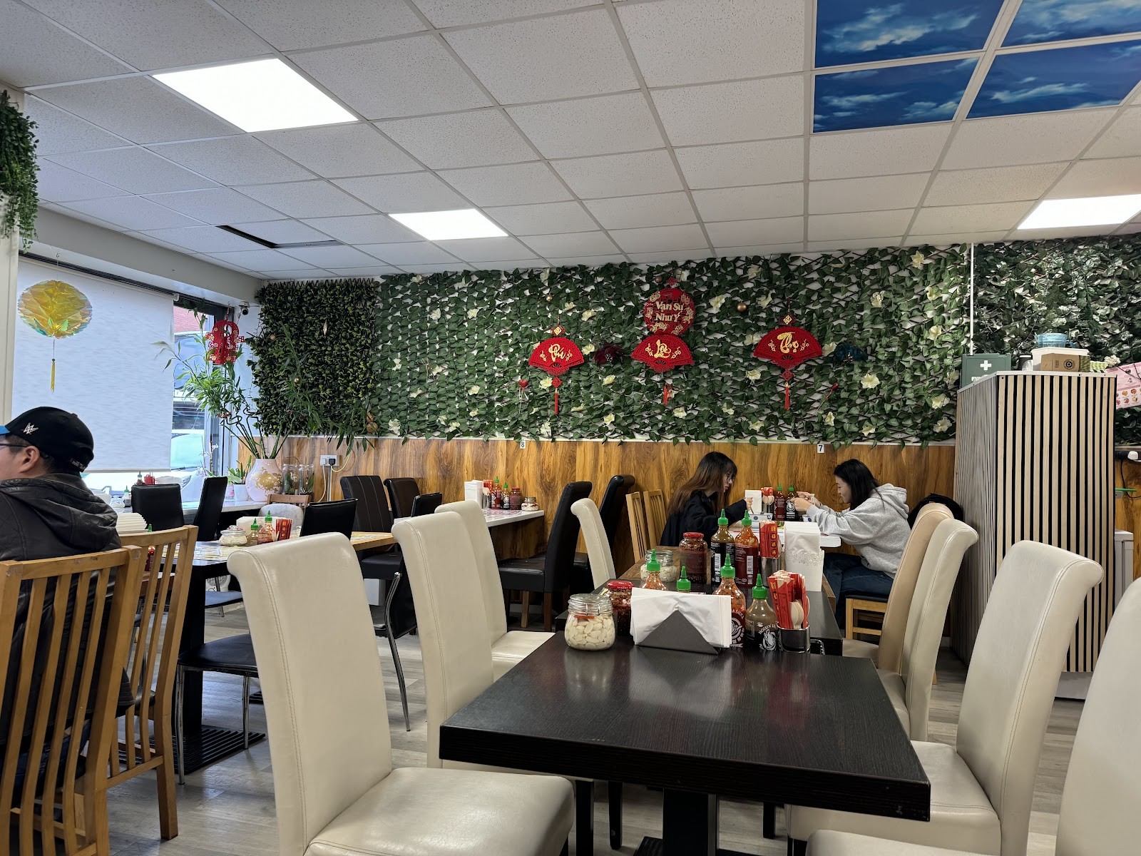 Banh Mi & Tea: the place