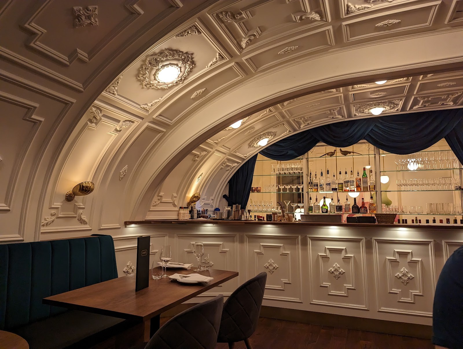 Avelo Restaurant: the place