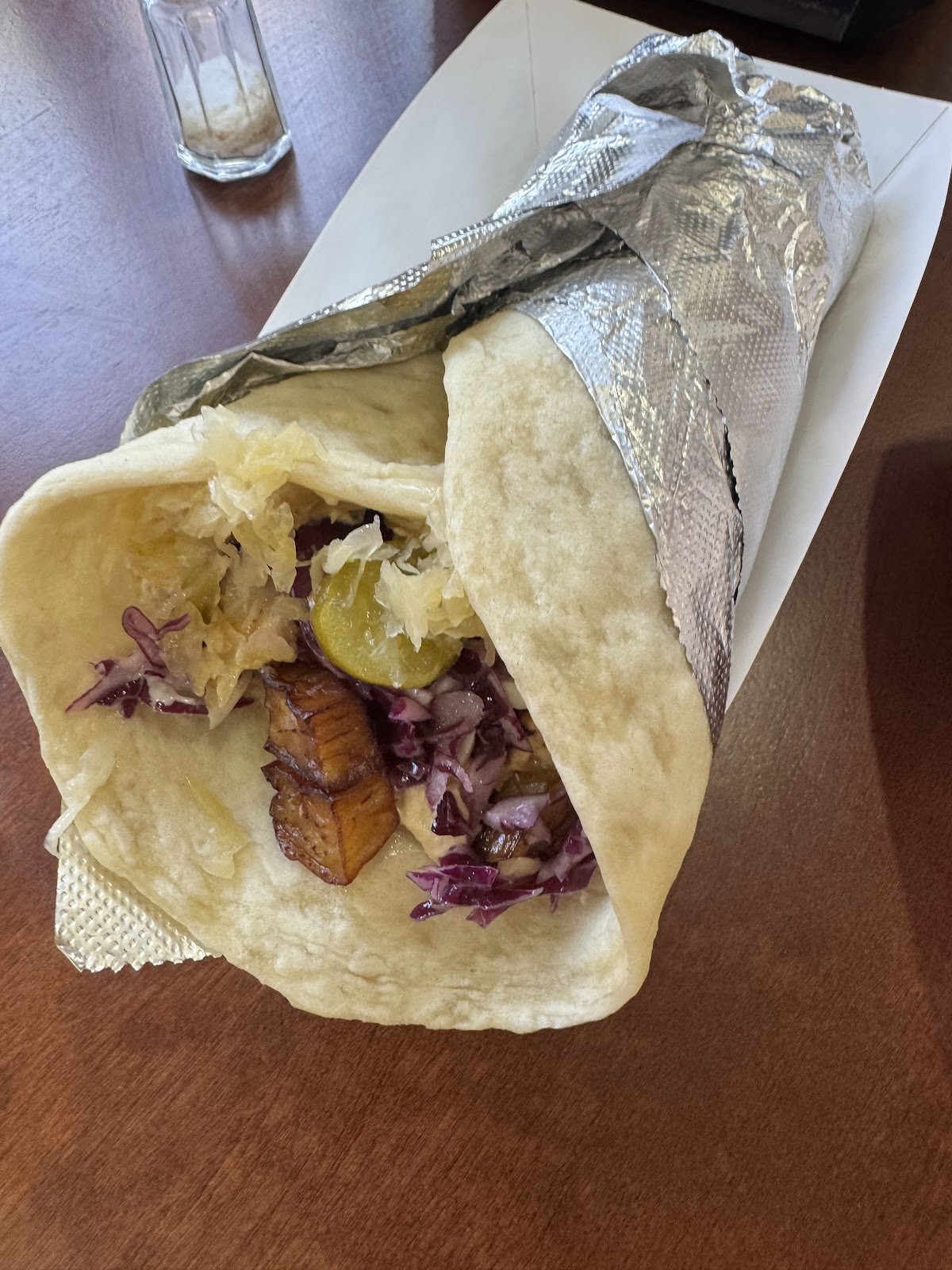 Falafel Tanami: food & drinks