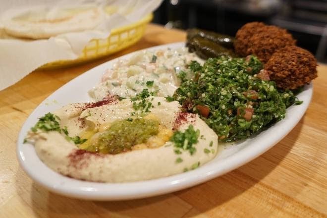 Falafel & Grill: food & drinks