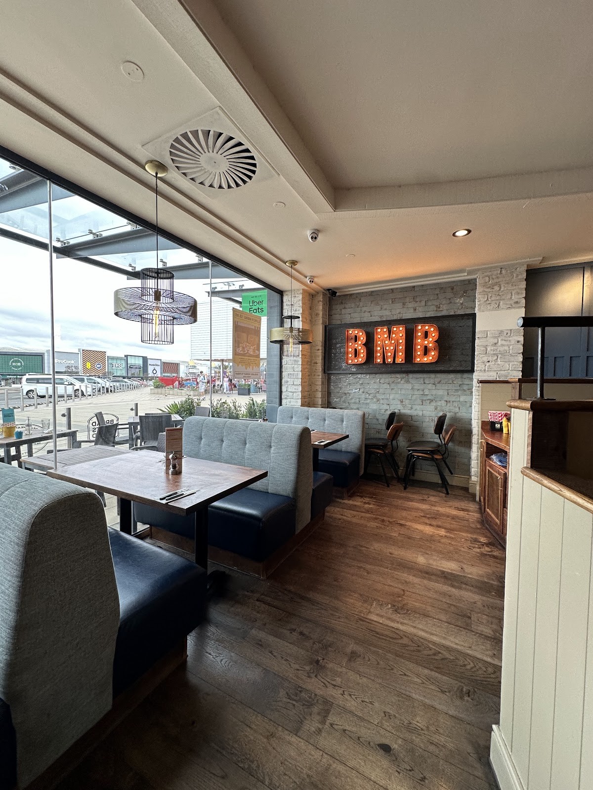 Bread Meats Bread Fort Kinnaird: the place