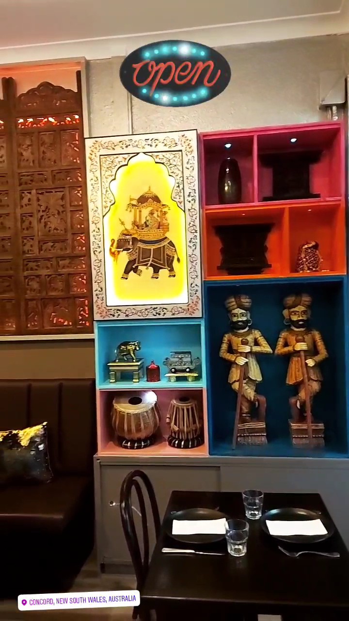 Delhi Palace: the place