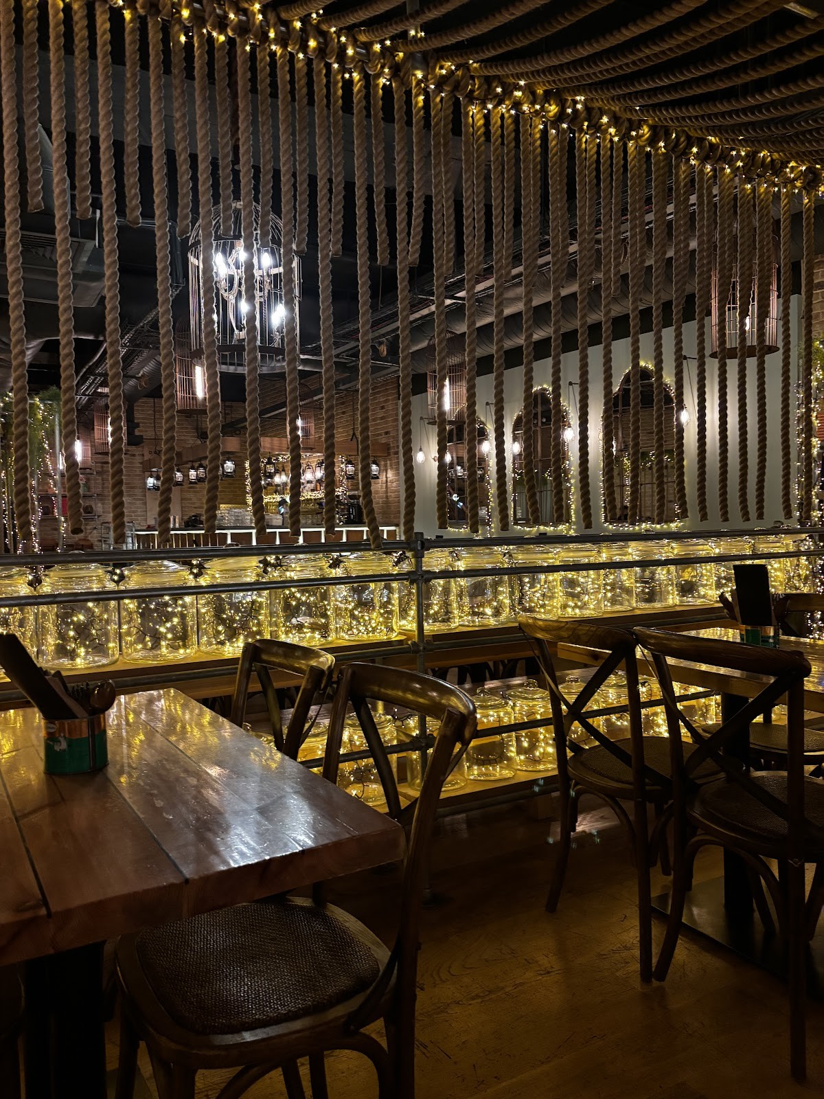 Mowgli - Grand Central: the place
