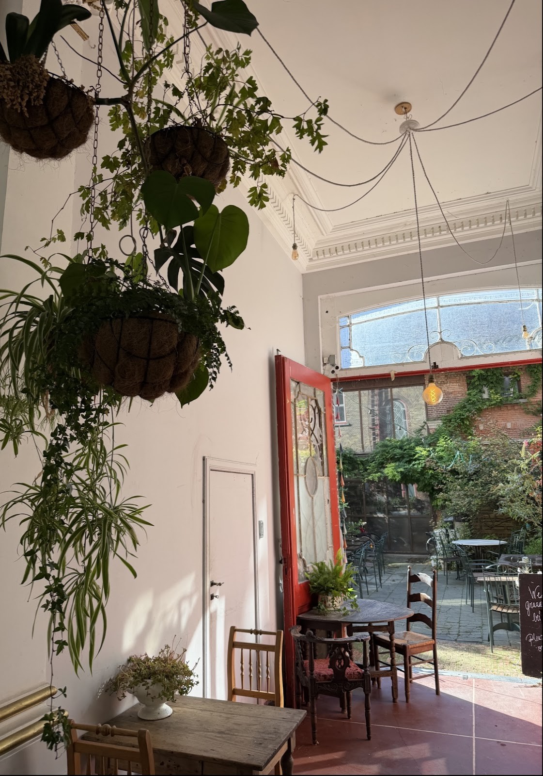 HUSET: the place