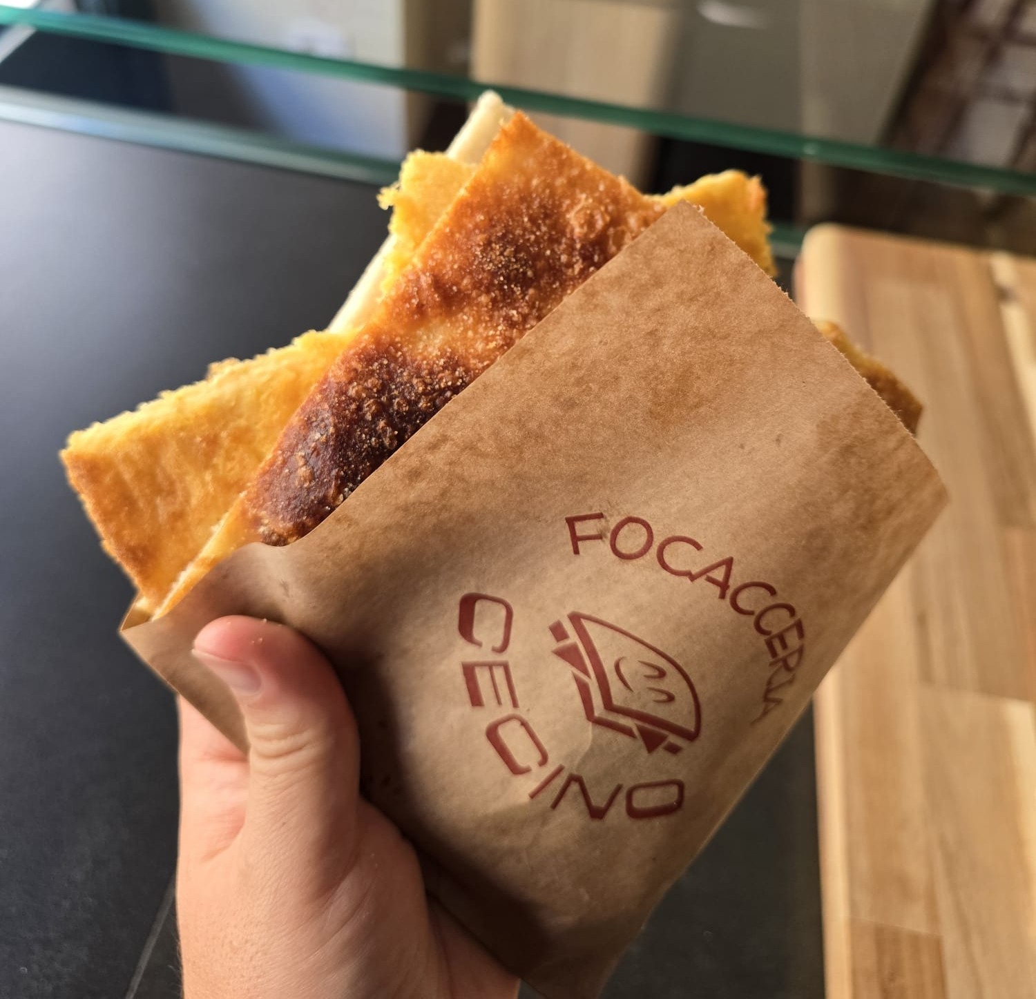 Focacceria Cecino: food & drinks