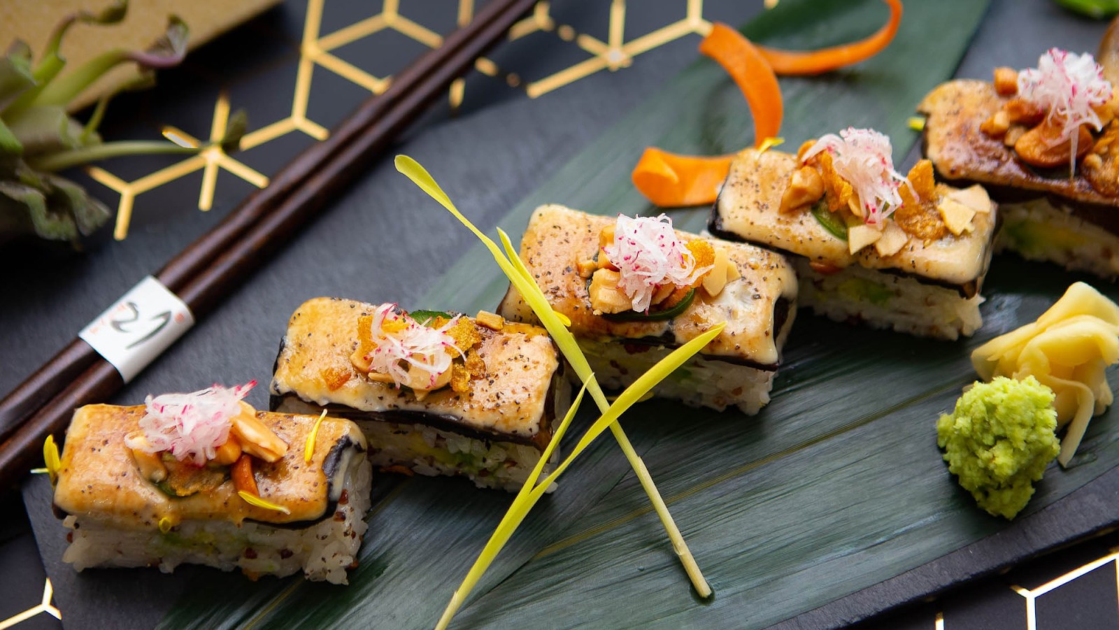 OPLANTE Vegan Sushi & Wok Végétalien Montreal (x Yuan): food & drinks