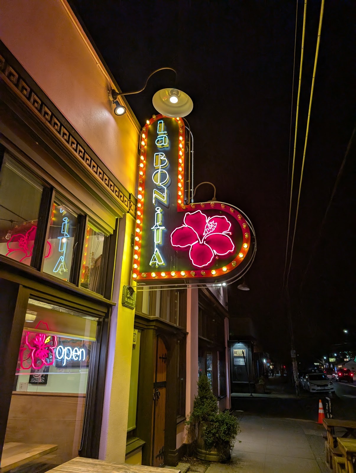 La Bonita: the place