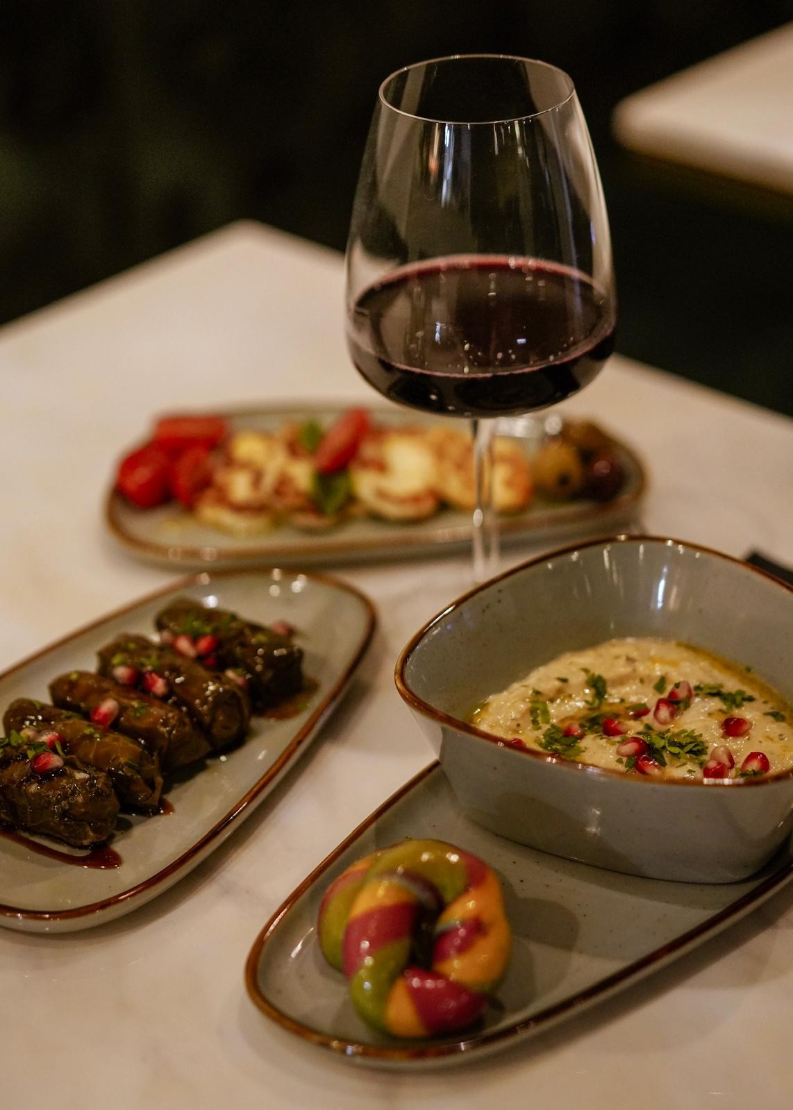 Eli’s Restaurant: food & drinks