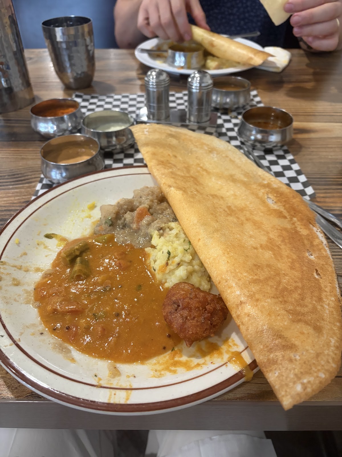 Madurai Kitchen - Vegetarian: food & drinks