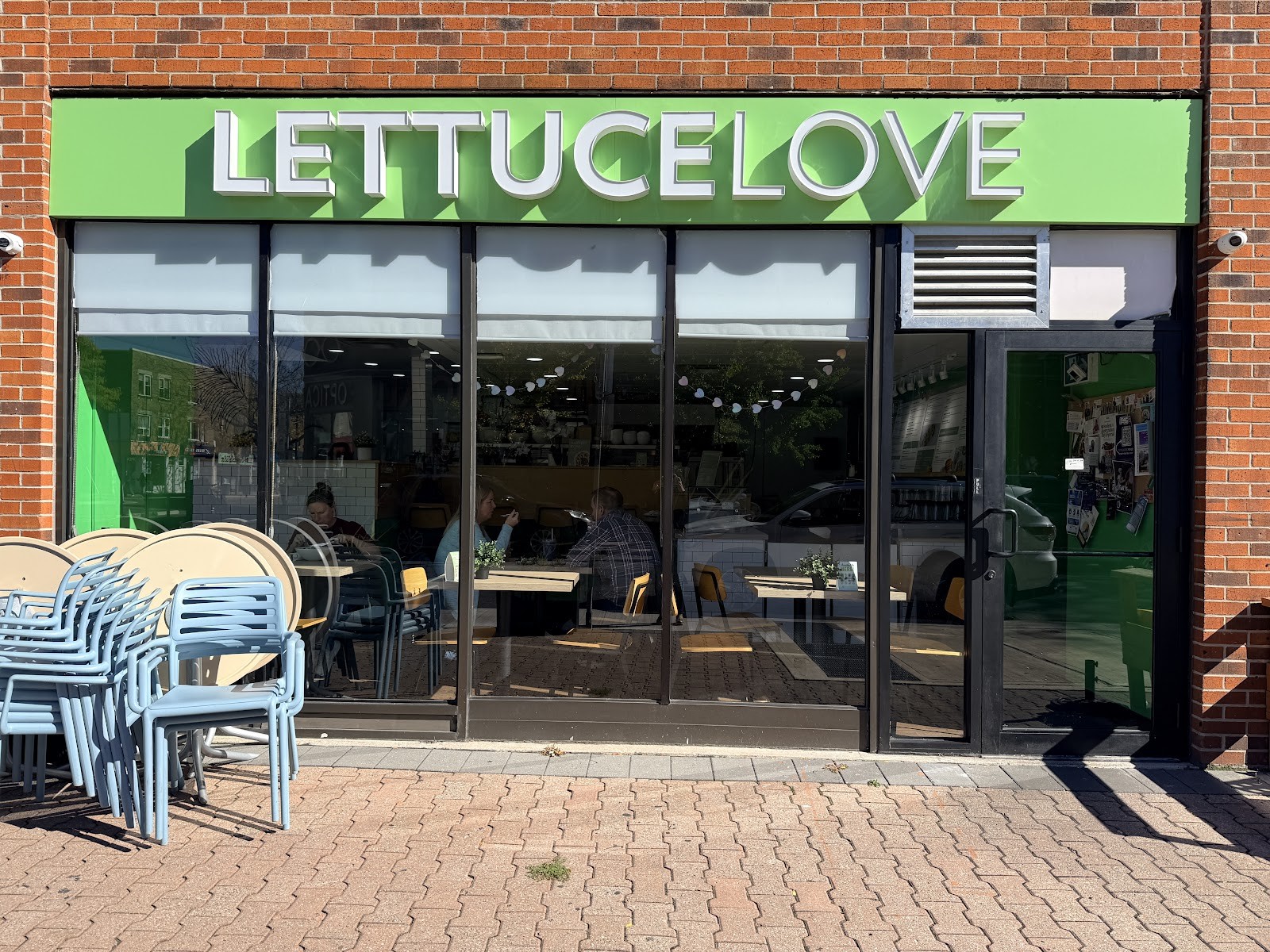 Lettuce Love Café: the place