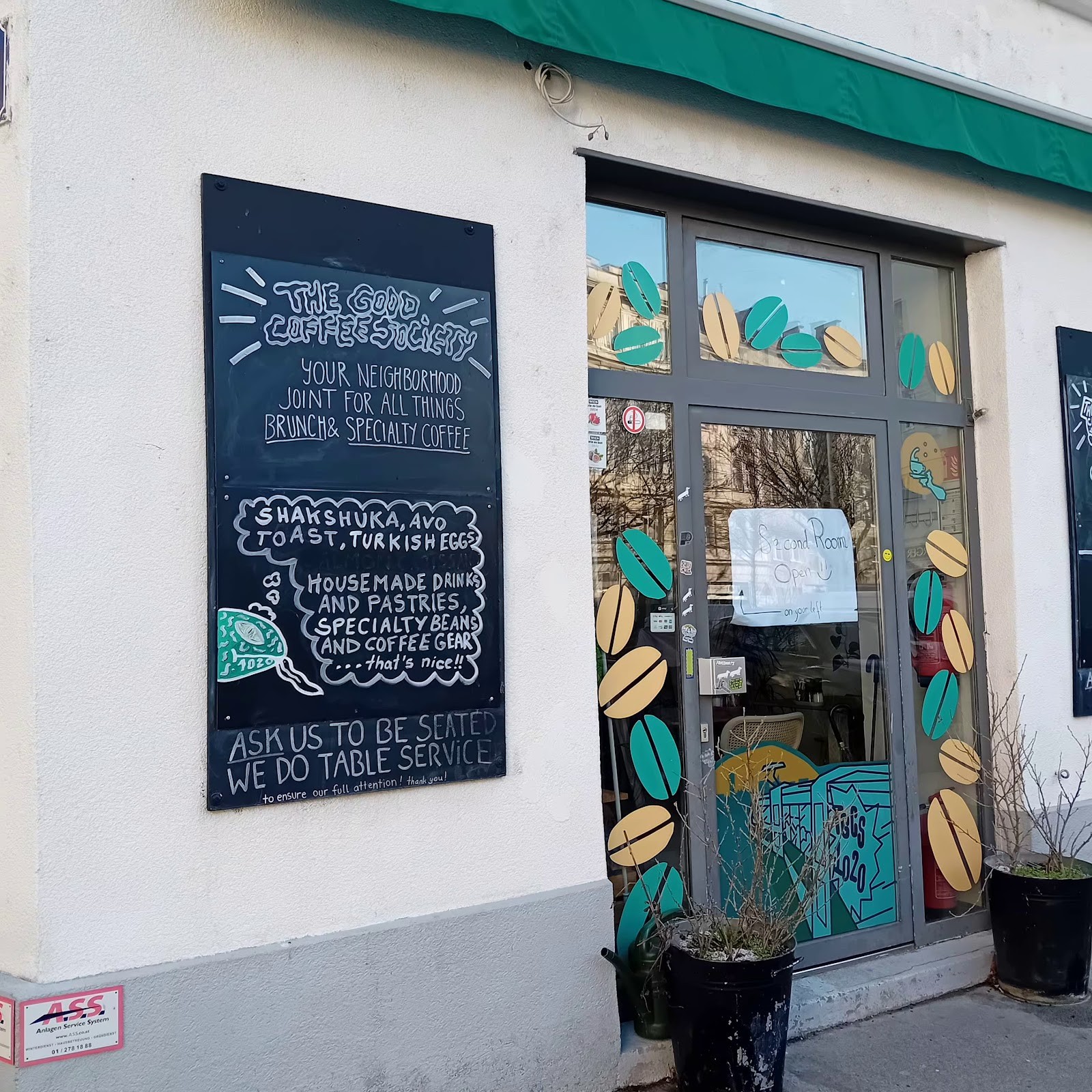 The Good Coffee Society 1020: the place