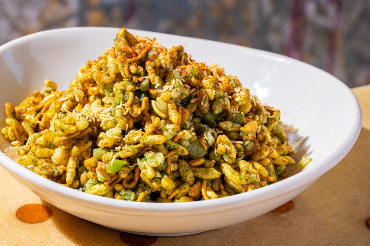 Curry Up Now Indian Restaurant & Catering: food & drinks