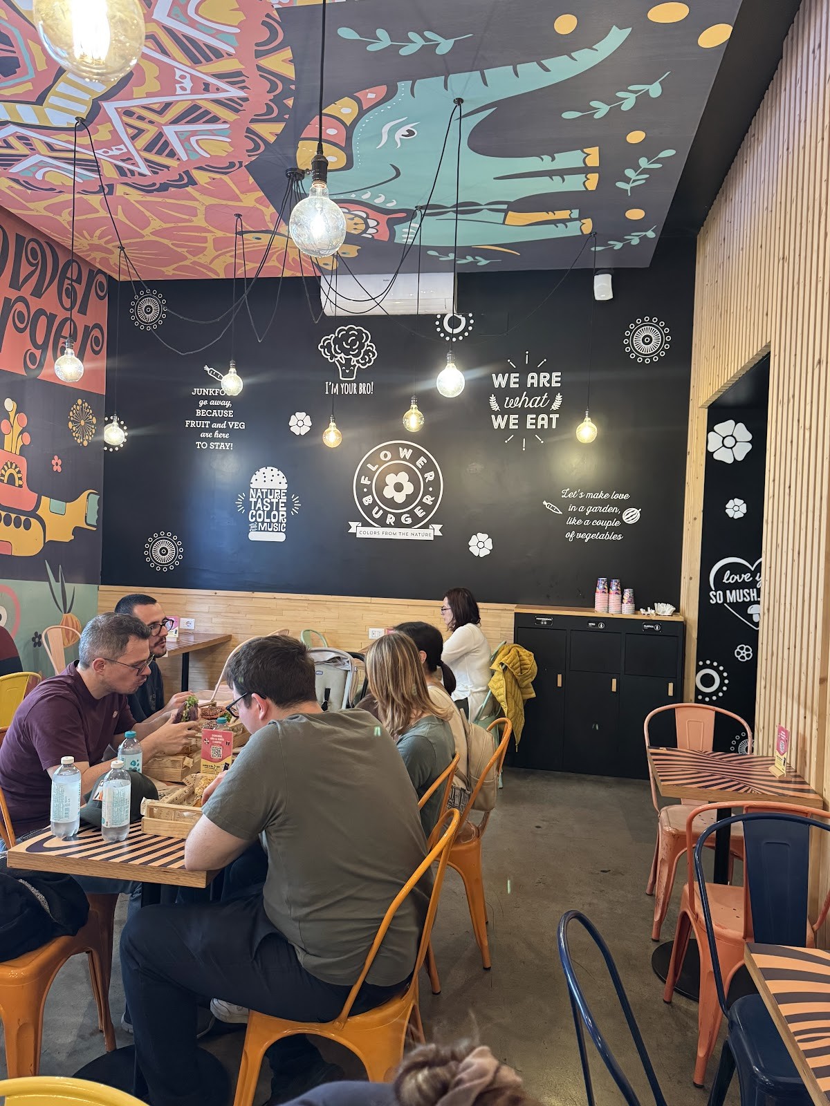 Flower Burger - Porta Genova: the place