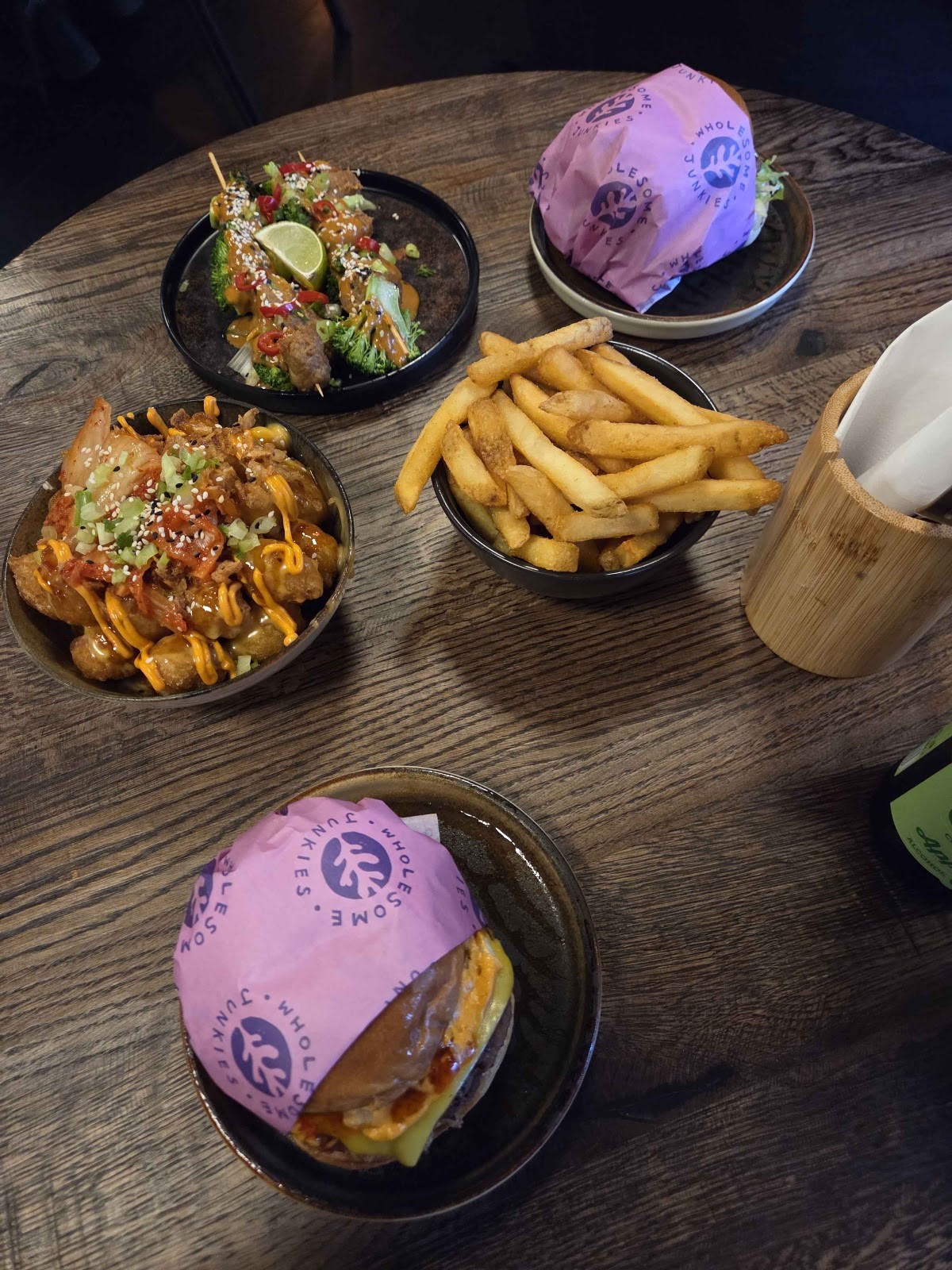 Hinterland Alcohol-Free Bar and Cafe: food & drinks