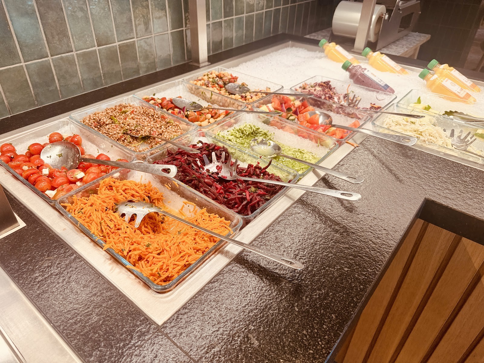 Beas Vegetarian Dhaba: the place