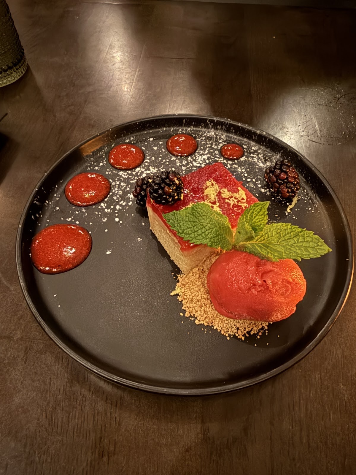 Nori: food & drinks