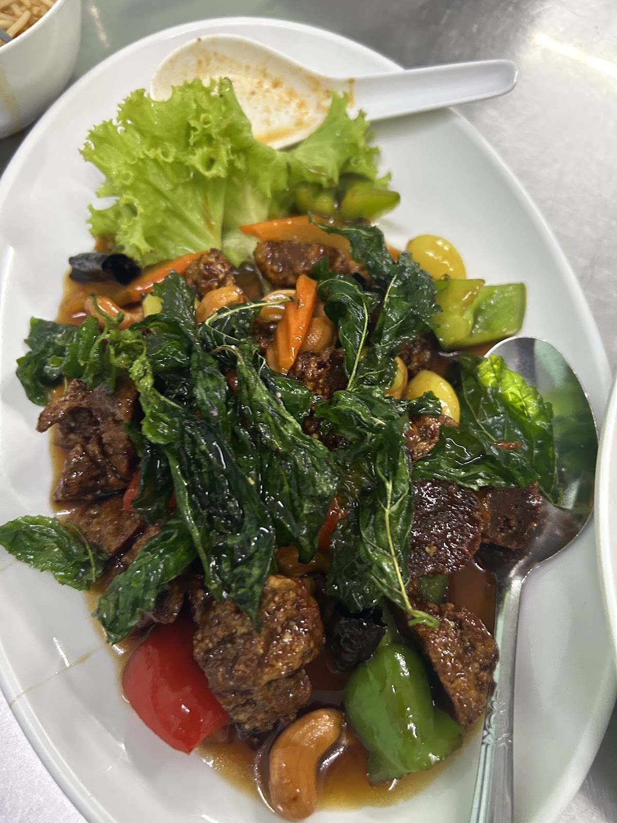 Ruyi vegetarian: food & drinks