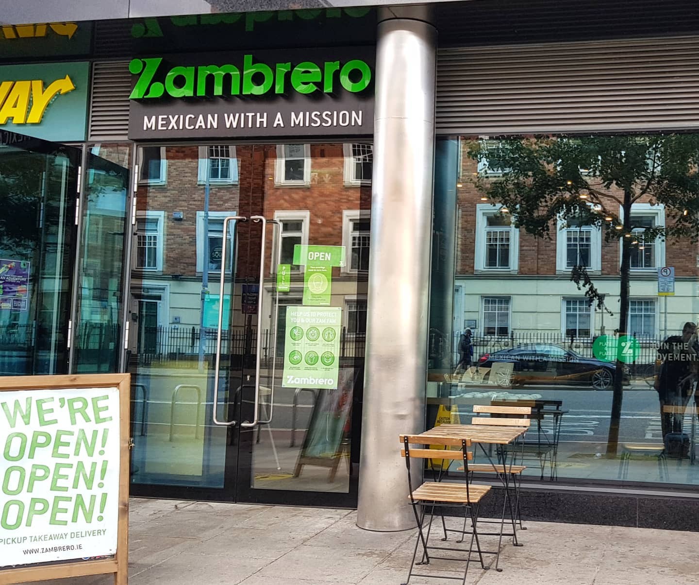 Zambrero Pearse Street: the place