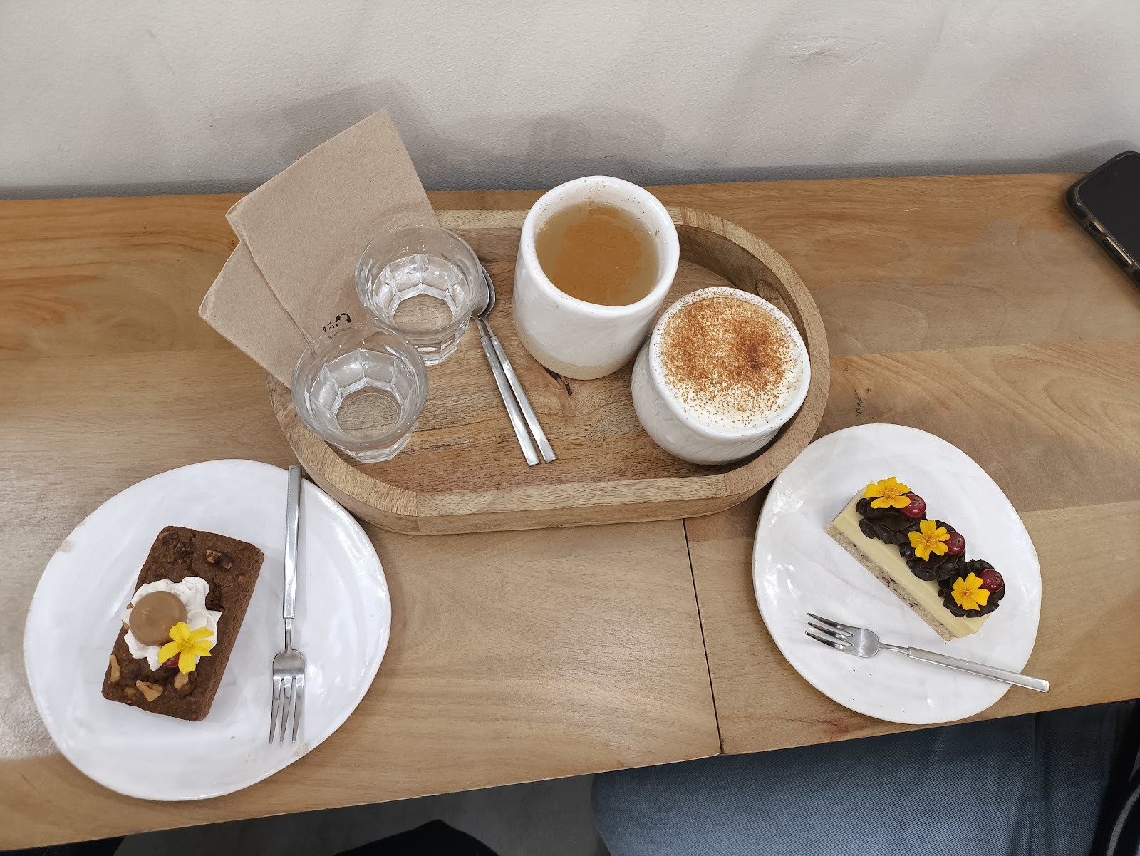 Dàtils i Alvocats Atelier: food & drinks