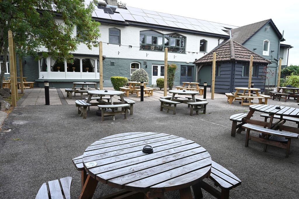 The Deri Inn: the place