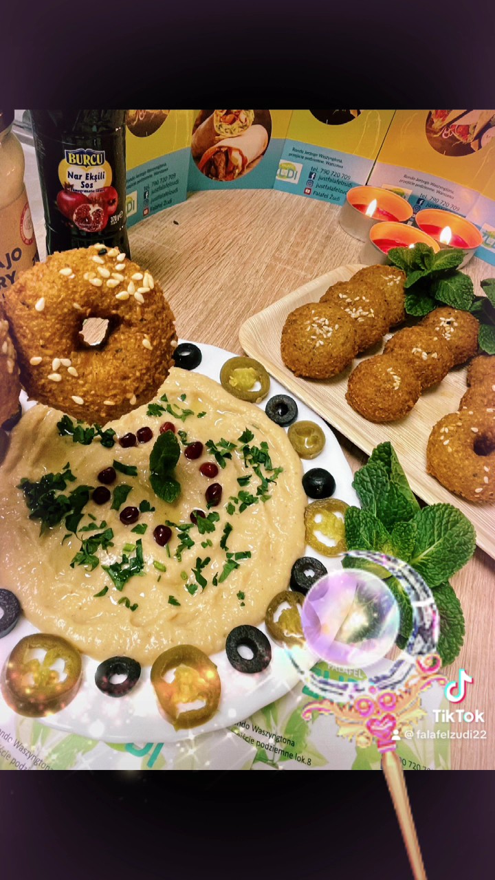 Falafel Żudi: food & drinks