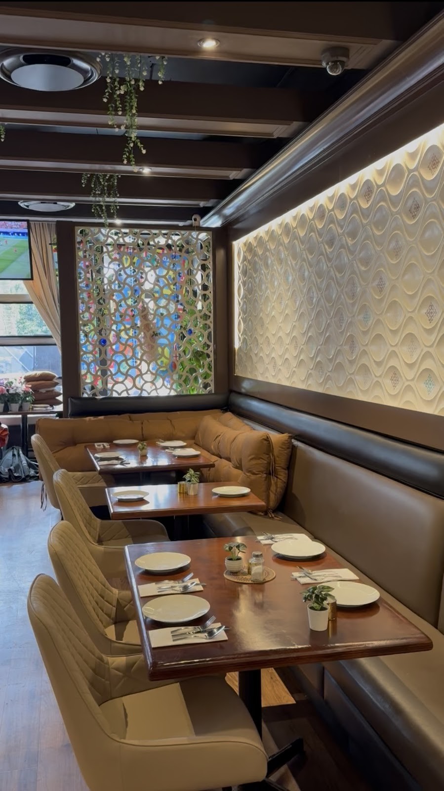 Bombay Kitchen + Bar - Commercial Dr: the place