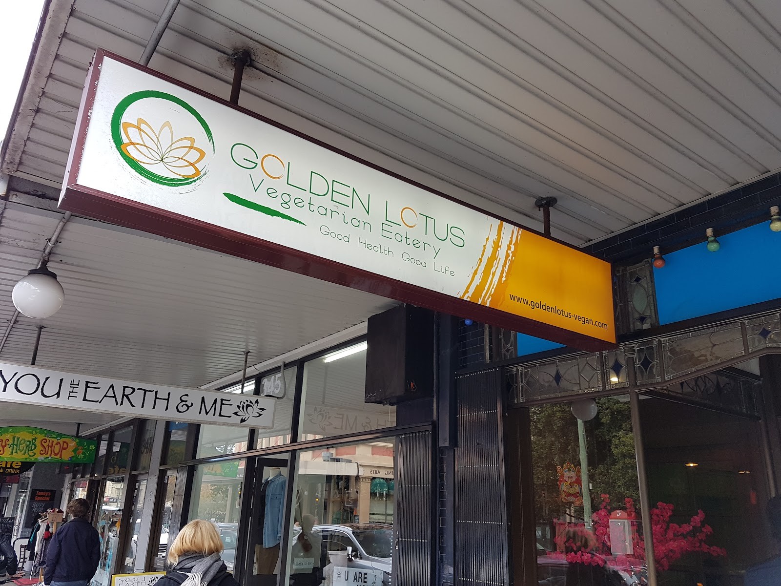 Golden Lotus Vegan Newtown: the place