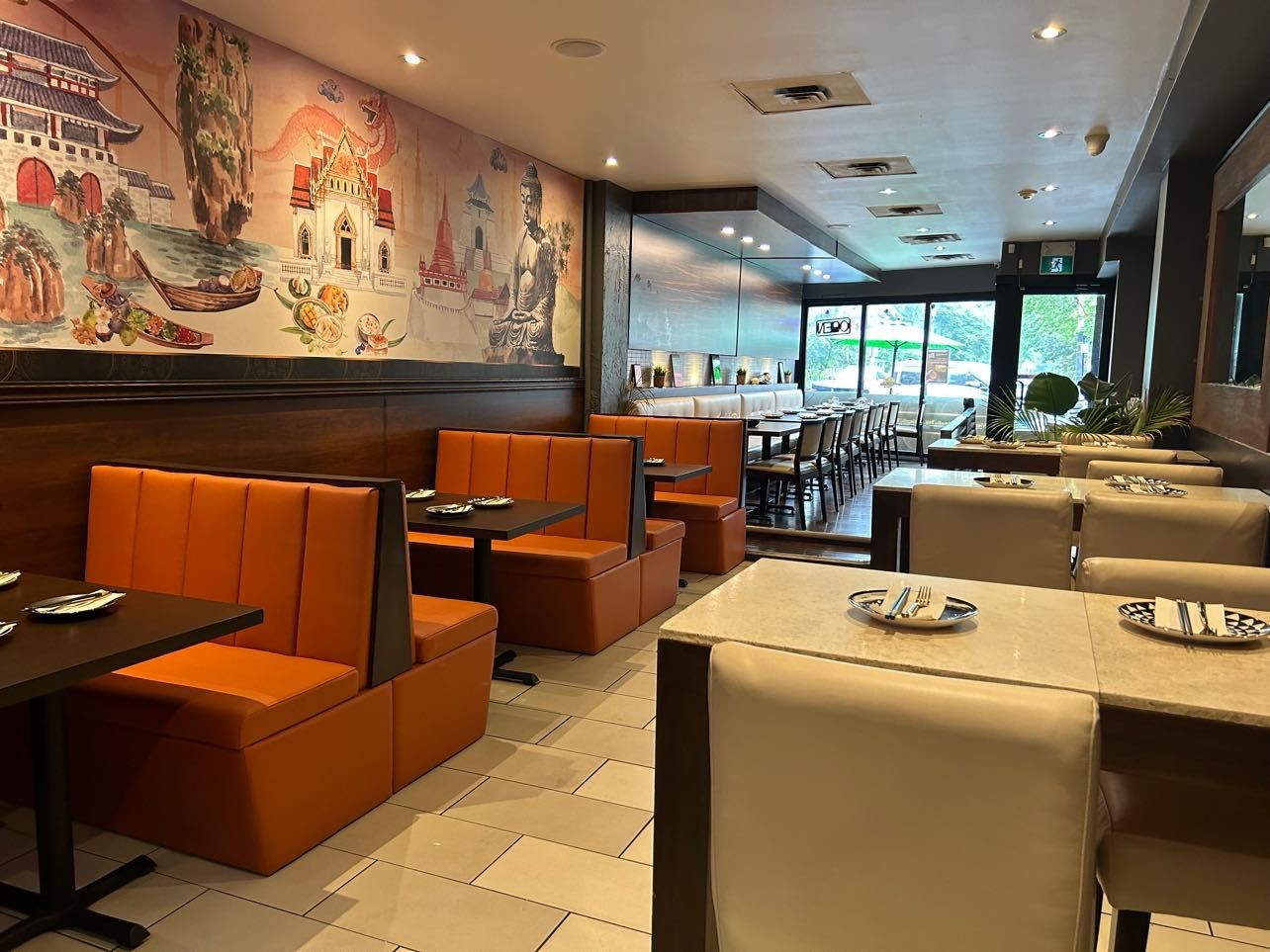 The Friendly Thai: the place
