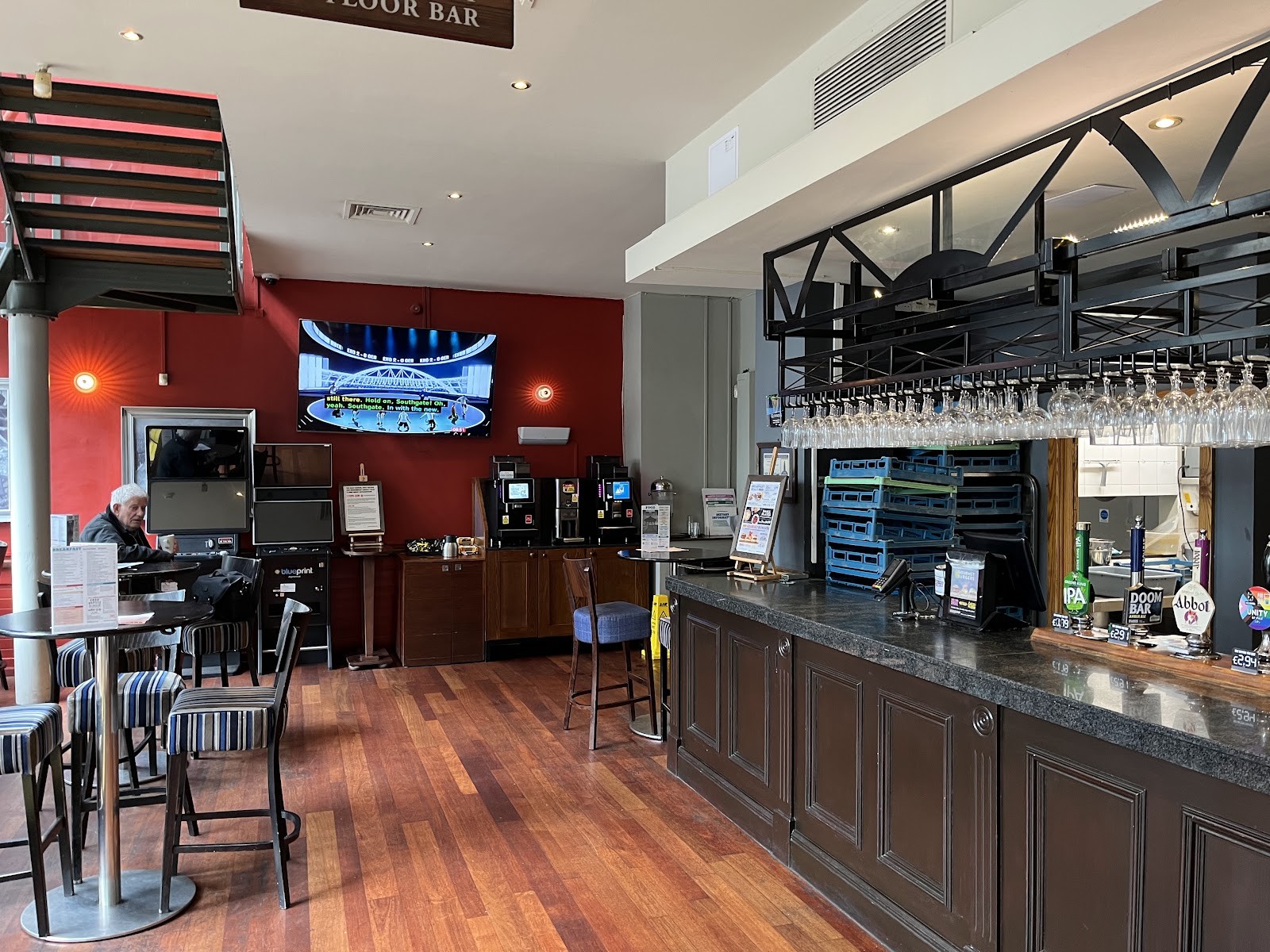 The Bright Helm - JD Wetherspoon: the place