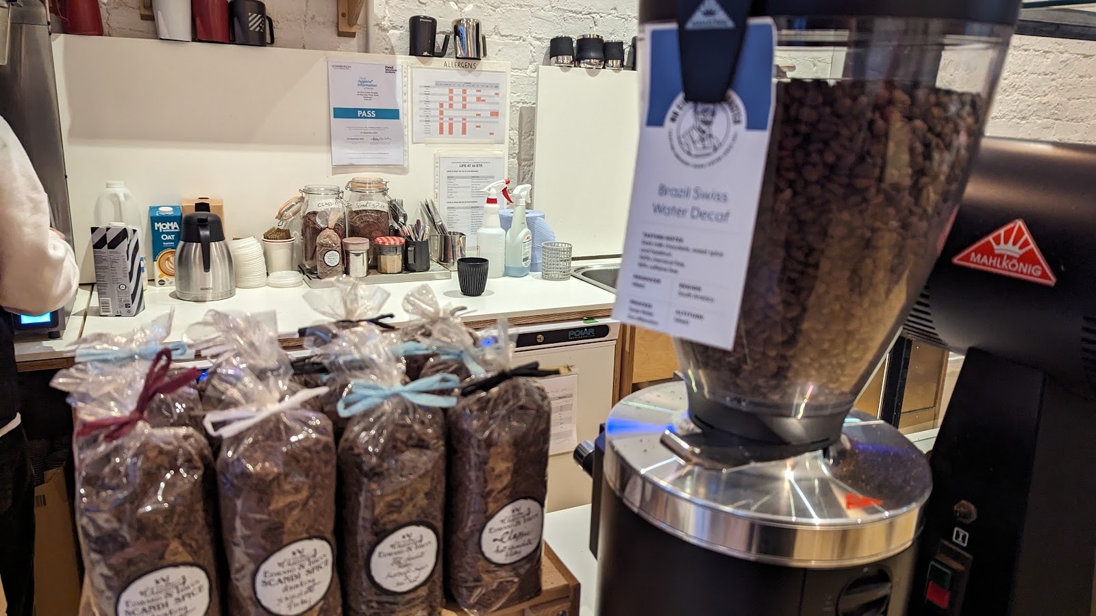Mr Eion Coffee Roaster: the place