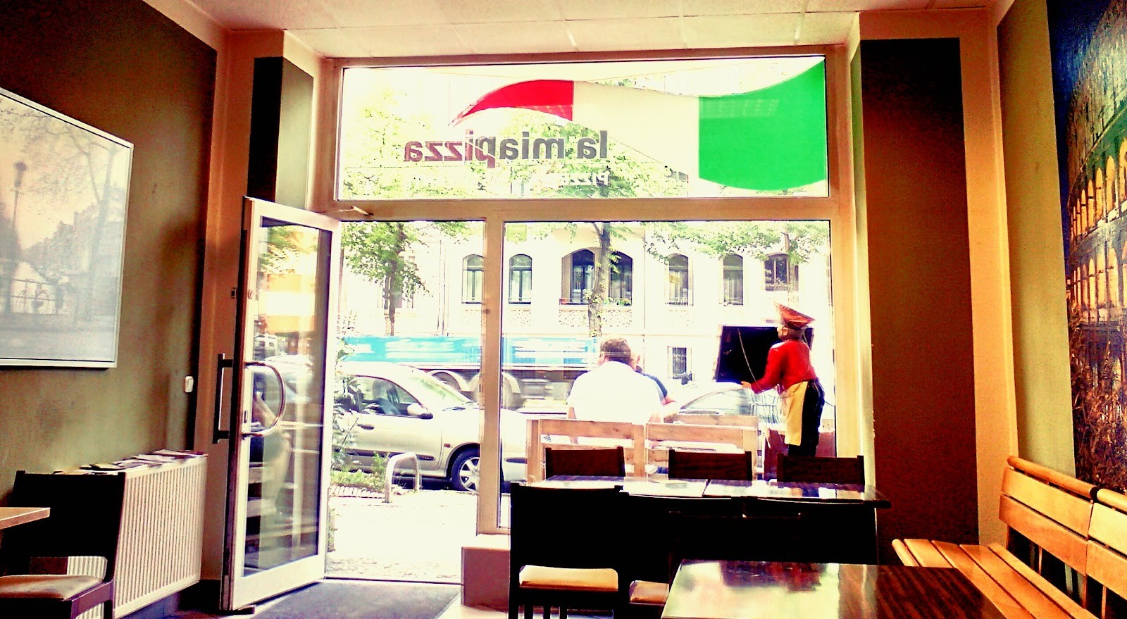 La Mia Pizza: the place
