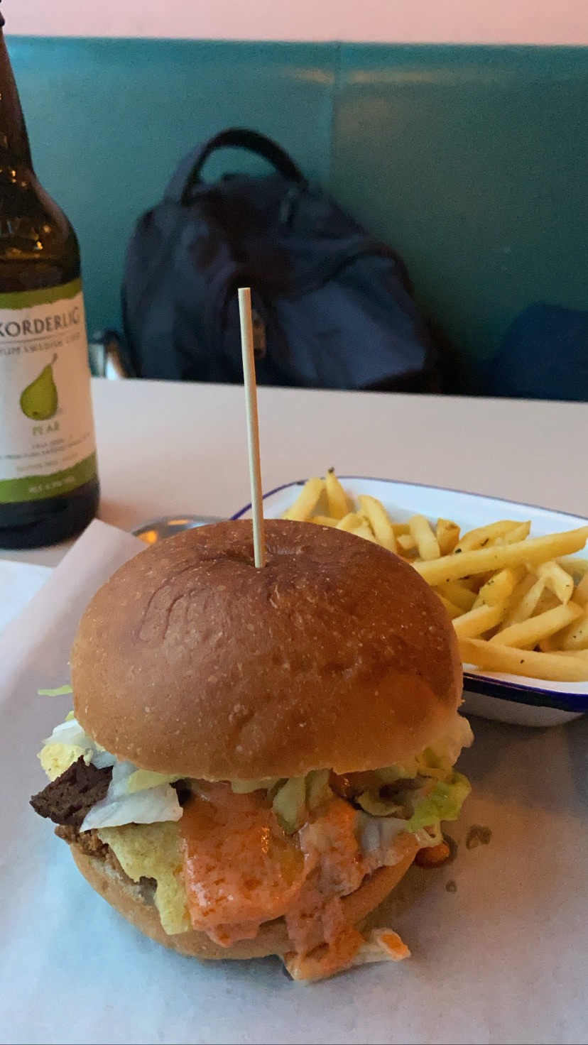 Essential Vegan @ Ten to One Bar: food & drinks