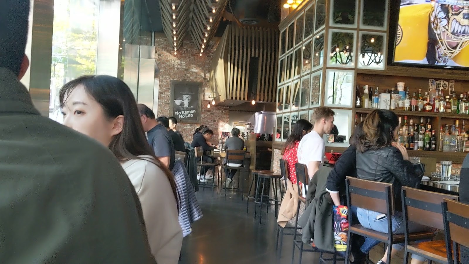 JINYA Ramen Bar - Vancouver Downtown: the place