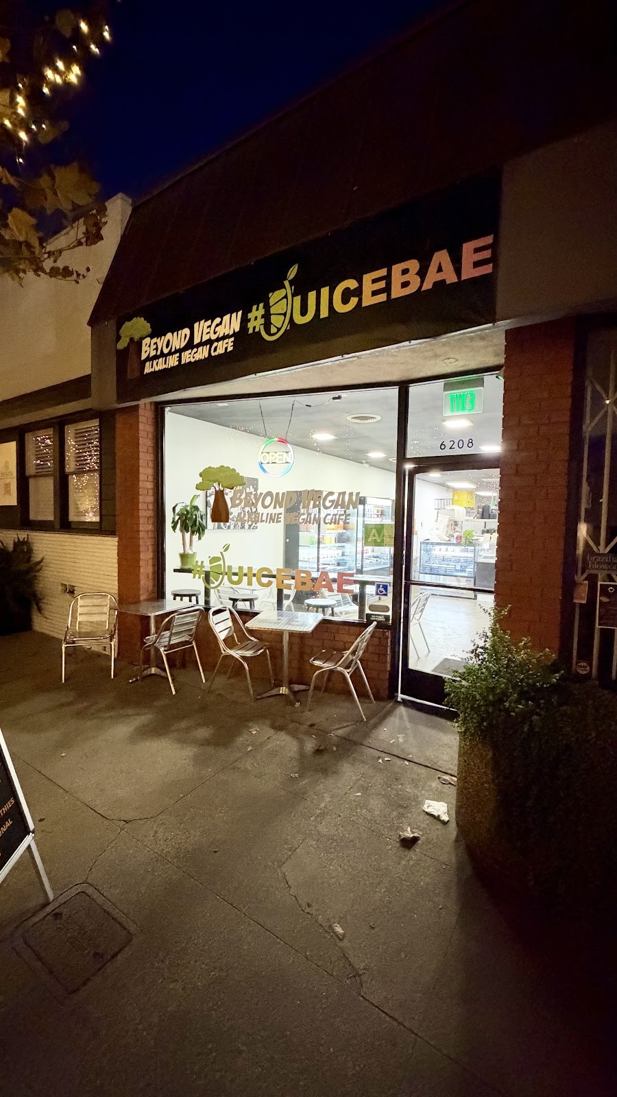 Beyond Vegan Eats: the place
