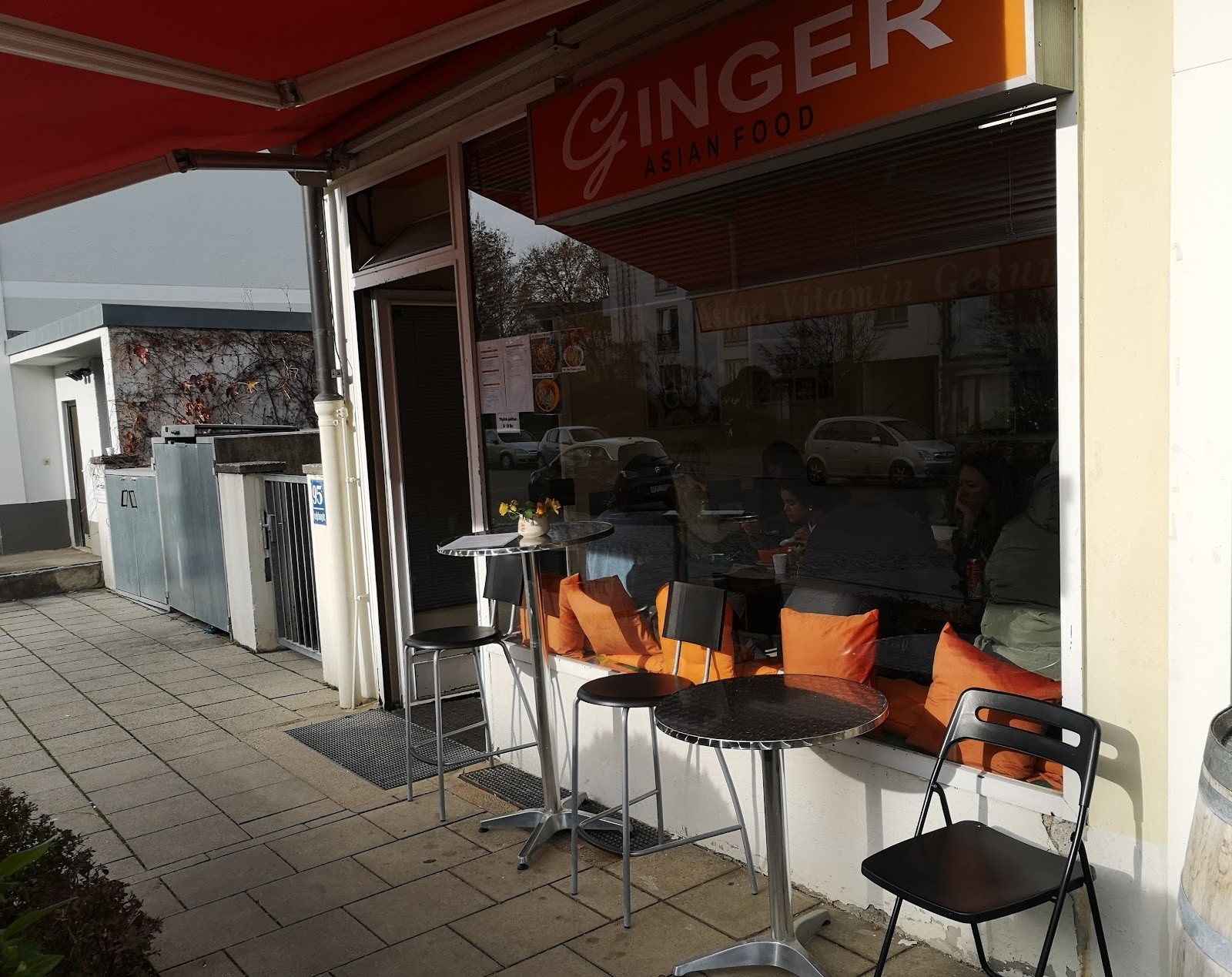 Ginger Asian Food: the place